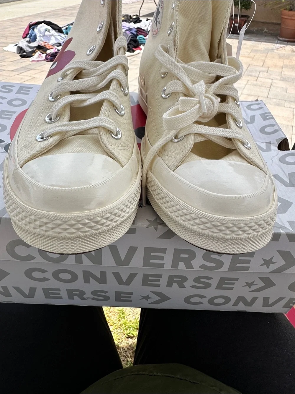 Converse Cream High-Top Sneakers with Red Heart Graphic - Picture 5 of 12